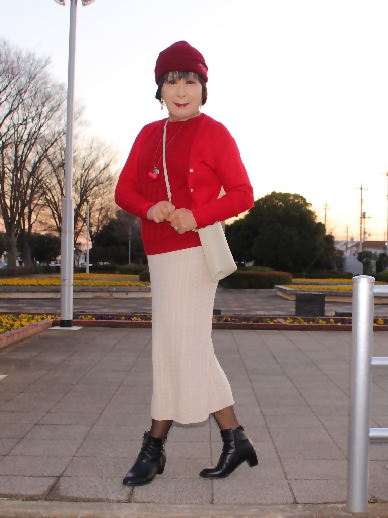 赤セーターニットロングスカート(6)