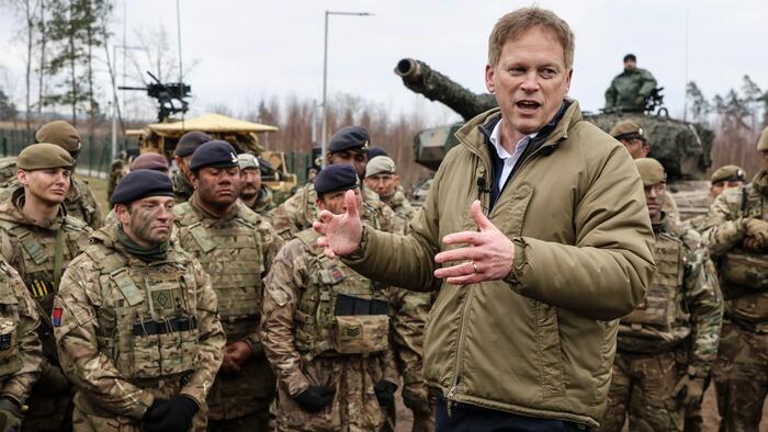 英国、ウクライナに対してクリミア攻撃に集中するよう指示